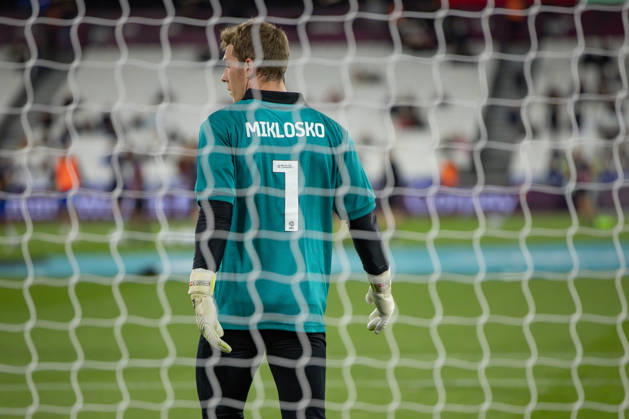 West Ham United v Queens Park Rangers, EFL Sky Bet Championship, EFL, Football, London Stadium, London, UK - 09 Oct 2026 Mads Hermansen of West Ham United wears a shirt in tribute to Ex West Ham Goalkeeper Ludek Miklosko during the pre-match warm up London London Stadium Stratford GBR, UK NEWSPAPERS OUT Copyright: xEllixBirchx