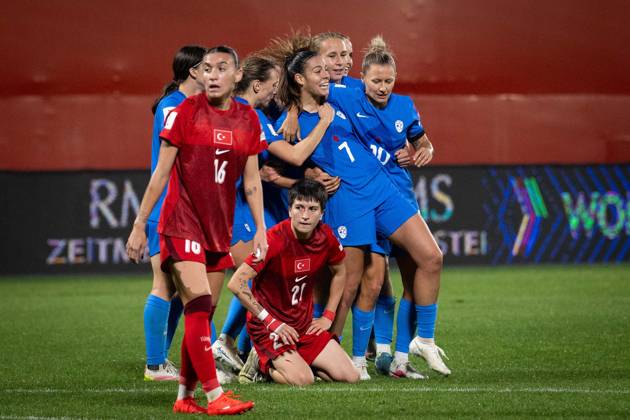 Turkiye v Slovenia - 2027 FIFA Women’s World Cup European Qualifiers ISTANBUL, TURKIYE - OCTOBER 9: Players of Slovenia celebrate after a goal during the 2027 FIFA Women’s World Cup European qualifiers play-off first-leg match between Turkiye and Slovenia at Pendik Stadium in Istanbul, Turkiye, on October 9, 2026. Didem Mente Anadolu Istanbul Turkey. Editorial use only. Please get in touch for any other usage. Copyright: x2026xAnadoluxDidemxMentex