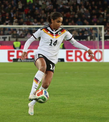 Karlsruhe , Fußball Länderspiel Frauen Deutschland vs. Australien , Cora Zicai ( GER )