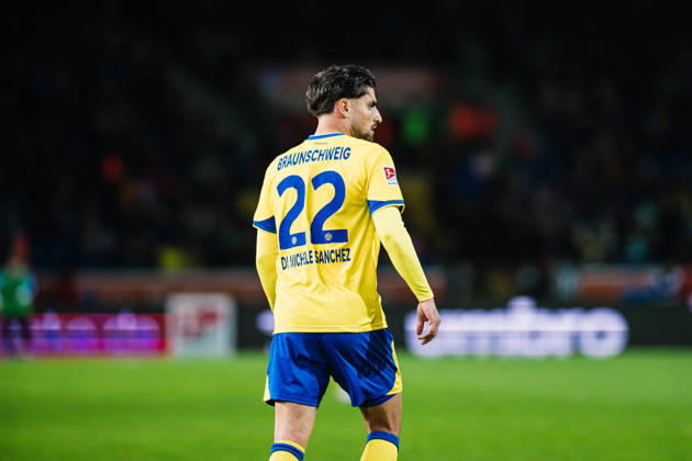 2. Bundesliga: Eintracht Braunschweig vs. Holstein Kiel, 09.10.2026 Fabio Di Michele Sanchez (Eintracht Braunschweig, 22); Fußball, 2. Bundesliga, 7. Spieltag: Eintracht Braunschweig vs. Holstein Kiel am 09.10.2026 im Eintracht-Stadion, Braunschweig DFL REGULATIONS PROHIBIT ANY USE OF PHOTOGRAPHS AS IMAGE SEQUENCES AND OR QUASI-VIDEO. Copyright: xBEAUTIFULxSPORTS Tonhäuserx