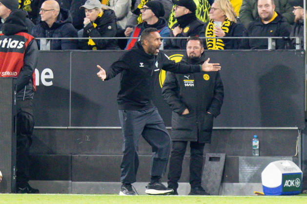 Dortmund, Deutschland 09. Oktober 2026: 1. BL - 2026 2027 - Sp. 5 - Borussia Dortmund gegen SV Werder Bremen Im Bild: Trainer Daniel Thioune (SVW) gibt Anweisungen am Spielfeldrand DFL DFB regulations prohibit any use of photographs as image sequences and or quasi-video. Signal Iduna Park Nordrhein Westfalen Copyright: xFotostandx xZeisingx