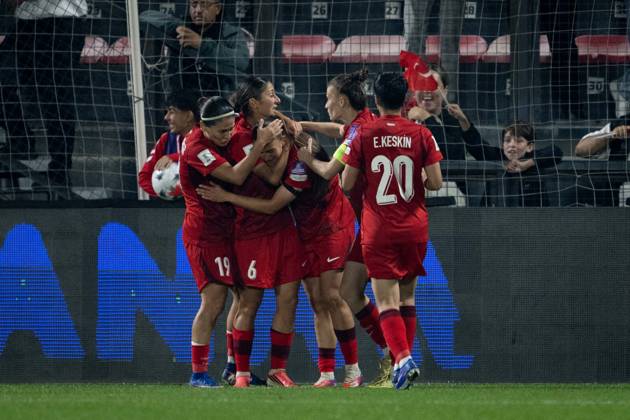 Turkiye v Slovenia - FIFA Women s World Cup 2027 European Qualifiers ISTANBUL, TURKIYE - OCTOBER 09: Players of Turkiye celebrate after a score during the FIFA Women s World Cup 2027 European Qualifiers Play-offs Round 1 First Leg between Turkiye and Slovenia at Pendik Stadium in Istanbul, Turkiye, on October 09, 2026. Didem Mente Anadolu Istanbul Turkey. Editorial use only. Please get in touch for any other usage. Copyright: x2026xAnadoluxDidemxMentex