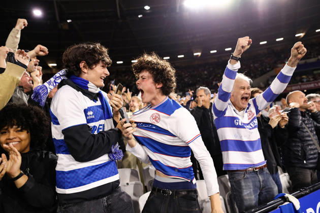 West Ham United v Queens Park Rangers 09 October 2026, London - EFL Championship Football - West Ham United v Queens Park Rangers - QPR fans celebrate their first goal - Photo: Jacques Feeney Offside. London UK Copyright: xJacquesxFeeneyx xOffsidexOffside