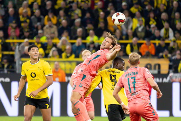 Dortmund, Deutschland 09. Oktober 2026: 1. BL - 2026 2027 - Sp. 5 - Borussia Dortmund gegen SV Werder Bremen Im Bild:Kopfball von Niclas Füllkrug Fuellkrug (SVW) DFL DFB regulations prohibit any use of photographs as image sequences and or quasi-video. Signal Iduna Park Nordrhein Westfalen Copyright: xFotostandx xZeisingx