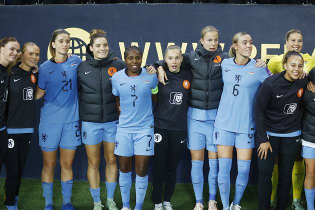 FELCSUT, 09-10-2026 , Pancho Arena, season 2026 2027 , UEFA worldcup qualification football play-offs round 1 , match between Hungary and The Netherlands (women) 1st leg final score 0-8. Pictures shows team celebration after the match Hungary - Netherlands (women) x208080681x Copyright: