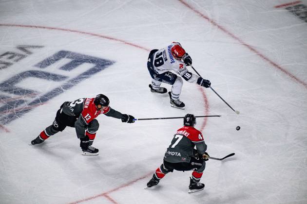 COLOGNE, GERMANY - 9 OCTOBER, 2026: - The PENNY DEL Ice hockey, Eishockey match Koelner Haie vs. Schwenninger Wild Wings at LANXESS arena. Copyright: xVitaliixKliuievx