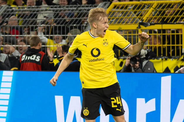 Dortmund, Deutschland 09. Oktober 2026: 1. BL - 2026 2027 - Sp. 5 - Borussia Dortmund gegen SV Werder Bremen Im Bild: Daniel Svensson (BVB) jubelt nach seinem Tor zum 1:0 für den BVB DFL DFB regulations prohibit any use of photographs as image sequences and or quasi-video. Signal Iduna Park Nordrhein Westfalen Copyright: xFotostandx xZeisingx