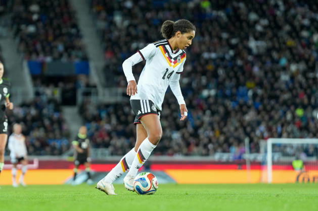 Cora Zicai (Deutschland Frauen-Nationalmannschaft, 14) am Ball , Deutschland, Fussball, Länderspiel, Freundschaftsspiel, Testspiel, 2026 2027, Deutschland vs. Australien, 09.10.2026, BBBank Wildpark, Karlsruhe Karlsruhe BBBank Wildpark Baden-Wuerttemberg Deutschland Copyright: xArnexAmbergx