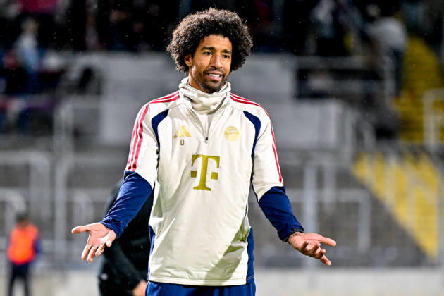 Trainer Costa Santos Dante (FC Bayern Muenchen) reklamiert, beschweren, meckern, pessimistisch, Action, Aktion, 09.10.2026, München (Deutschland), Fussball, Regionalliga Bayern, FC Bayern München II - SpVgg Unterhaching