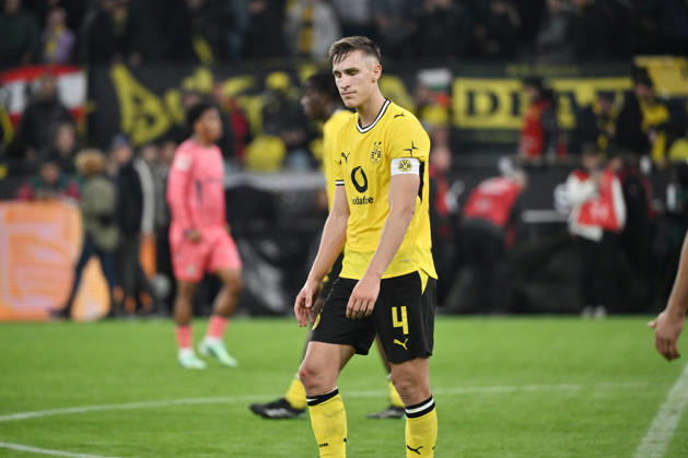 Nico Schlotterbeck (Borussia Dortmund) nach dem Abpfiff 09.10.2026, Fussball 1. Bundesliga, Saison 2026 2027, 5. Spieltag, Borussia Dortmund - SV Werder Bremen DFL regulations prohibit any use of photographs as image sequences and or quasi-video Dortmund Signal Iduna Park Nordrhein Westfalen Deutschland