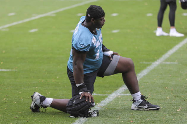 CHADLER’S CROSS, ENGLAND - OCTOBER 09: Emmanuel Pregnon of the Jacksonville Jaguars during the Jacksonville Jaguars team practise and media as part of the London NFL, American Football Herren, USA Series 2026, at the Grove, Chandler’s Cross, Hertfordshire, England, on 09 October 2026. Jody Demay - Davies SPP Copyright: xJodyxDemayx-xDaviesx xSPPx Sportspressphoto_SPR249852