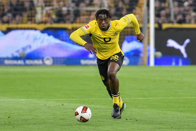 Joane Gadou (Dortmund 22) Aktion . Einzelbild . Freisteller . 09.10.2026 ¢ Fussball ¢ Borussia Dortmund vs SV Werder Bremen, Signal Iduna Park, Dortmund, DFB DFL REGULATIONS PROHIBIT ANY USE OF PHOTOGRAPHS AS IMAGE SEQUENCES AND OR QUASI-VIDEO NRW Germany