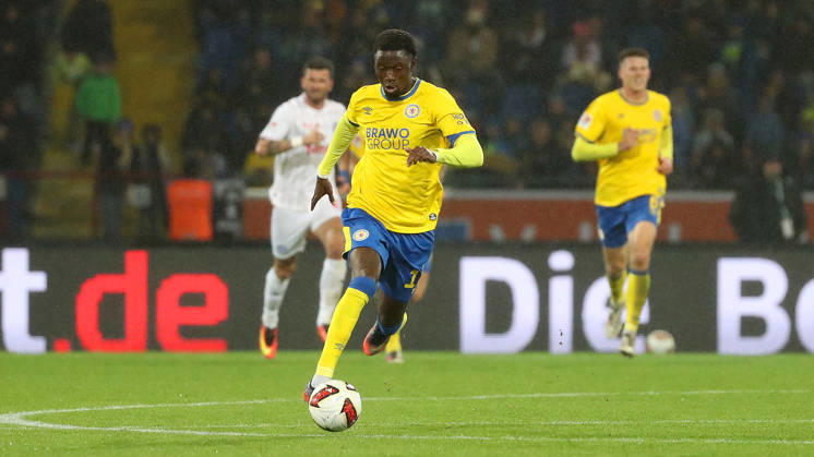 Braunschweig vs Kiel, 2. BL Braunschweig, 09.10.2026, Fußball, Herren, 2. BL, Saison 2026 2027, Eintracht Braunschweig vs. Holstein Kiel: Aaron Opoku (Eintracht Braunschweig) (DFL DFB REGULATIONS PROHIBIT ANY USE OF PHOTOGRAPHS as IMAGE SEQUENCES and or QUASI-VIDEO) Stadion an der Hamburger Straße Niedersachsen Deutschland