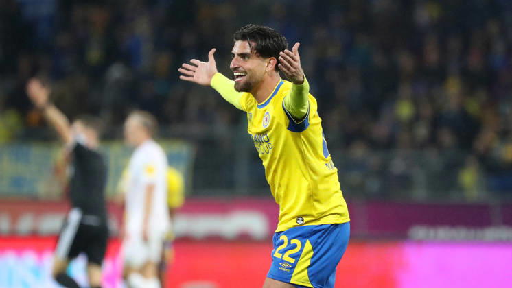 Braunschweig vs Kiel, 2. BL Braunschweig, 09.10.2026, Fußball, Herren, 2. BL, Saison 2026 2027, Eintracht Braunschweig vs. Holstein Kiel: Fabio Di Michele Sanchez (Eintracht Braunschweig) (DFL DFB REGULATIONS PROHIBIT ANY USE OF PHOTOGRAPHS as IMAGE SEQUENCES and or QUASI-VIDEO) Stadion an der Hamburger Straße Niedersachsen Deutschland