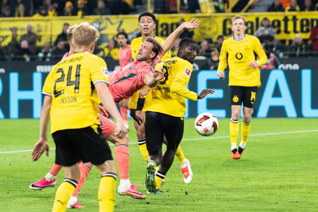 Deutschland: 1. Bundesliga 2026 2027, 5. Spieltag: Borussia Dortmund vs. Werder Bremen 09.10.2026 Signal Iduna Park (Nordrhein-Westfalen) Niclas Füllkrug ( 10) Serhou Guirassy (Borussia Dortmund, 9) Copyright: xCelinaxLeiersx