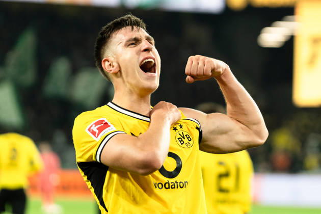 Deutschland: 1. Bundesliga 2026 2027, 5. Spieltag: Borussia Dortmund vs. Werder Bremen 09.10.2026 Signal Iduna Park (Nordrhein-Westfalen) Tor zum 2:0 durch Nico Schlotterbeck (Borussia Dortmund, 4) Jubel Freude Emotionen Torjubel Bizeps Copyright: xCelinaxLeiersx