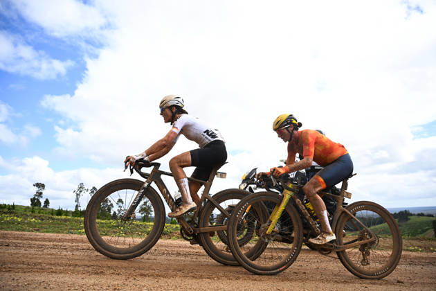 2026 UCI Gravel World Championships Picture by Zac Williams SWpix.com - 10 10 2026 - Cycling - 2026 UCI Gravel World Championships - Nannup, Western Australia, Australia - Women™s Elite - Rosa Klöser (Germany), Marianne Vos (Netherlands) Copyright: x xSWpix.comx(t axPhotographyxHubxLtd)xZacxWilliams SWpix.comx SWP-3030-24117