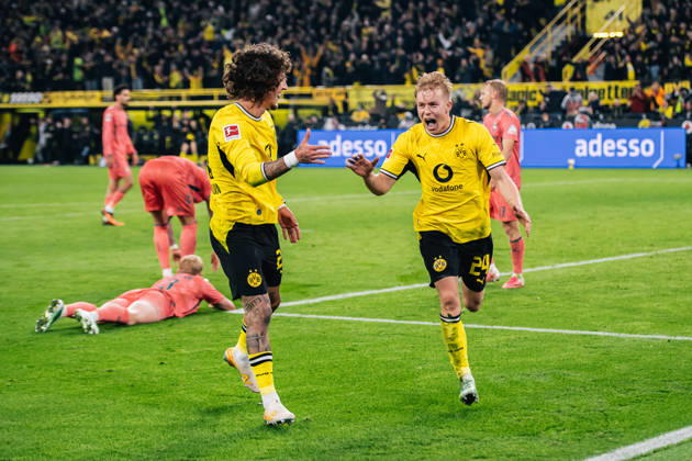 Borussia Dortmund v SV Werder Bremen - Bundesliga 2026 27 Daniel Svensson of Borussia Dortmund celebrates his goal with Fabio Silva of Borussia Dortmund during the Bundesliga match between Borussia Dortmund and SV Werder Bremen at Signal Iduna Park in Dortmund, Germany, on October 9, 2026. Dortmund Germany  Copyright: xHeshamxElsherifx originalFilename:elsherif-notitle261009_np1pt.jpg