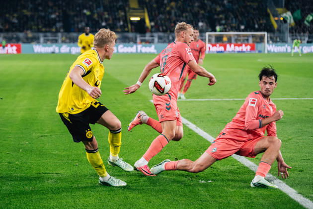 Borussia Dortmund v SV Werder Bremen - Bundesliga 2026 27 Daniel Svensson of Borussia Dortmund in action during the Bundesliga match between Borussia Dortmund and SV Werder Bremen at Signal Iduna Park in Dortmund, Germany, on October 9, 2026. Dortmund Germany Copyright: xHeshamxElsherifx originalFilename:elsherif-notitle261009_npc5o