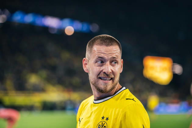 Borussia Dortmund v SV Werder Bremen - Bundesliga 2026 27 Waldemar Anton of Borussia Dortmund looks on during the Bundesliga match between Borussia Dortmund and SV Werder Bremen at Signal Iduna Park in Dortmund, Germany, on October 9, 2026. Dortmund Germany Copyright: xHeshamxElsherifx originalFilename:elsherif-notitle261009_npgbE