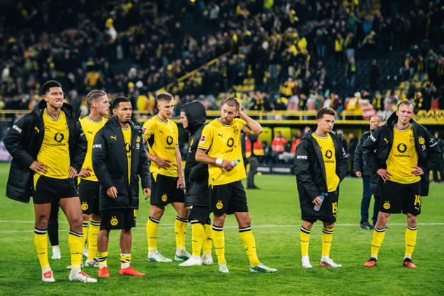 Borussia Dortmund v SV Werder Bremen - Bundesliga 2026 27 Borussia Dortmund players appear dejected after the Bundesliga match against SV Werder Bremen at Signal Iduna Park in Dortmund, Germany, on October 9, 2026. Dortmund Germany  Copyright: xHeshamxElsherifx originalFilename:elsherif-notitle261009_npEcF.jpg