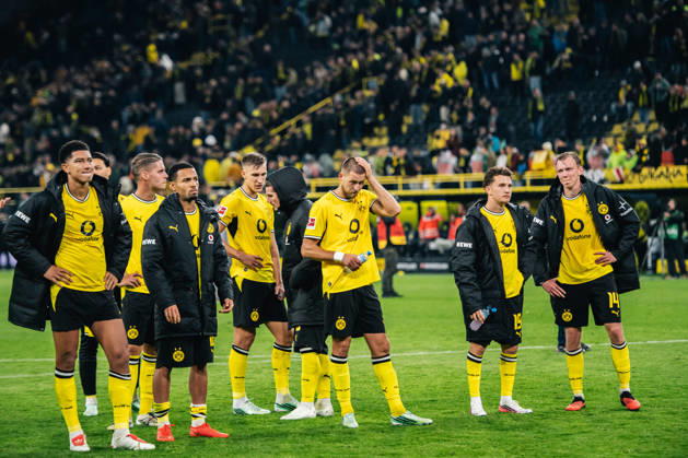 Borussia Dortmund v SV Werder Bremen - Bundesliga 2026 27 Borussia Dortmund players appear dejected after the Bundesliga match against SV Werder Bremen at Signal Iduna Park in Dortmund, Germany, on October 9, 2026. Dortmund Germany  Copyright: xHeshamxElsherifx originalFilename:elsherif-notitle261009_npTYB.jpg
