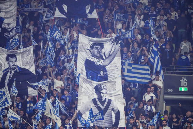 AUSTRALIA CUP SOUTH MELBOURNE VICTORY, South Melbourne FC supporters in the crowd during the Australia Cup final match between South Melbourne FC and Melbourne Victory FC at AAMI Park in Melbourne, Saturday, October 10, 2026. ( NO ARCHIVING, EDITORIAL USE ONLY MELBOURNE VICTORIA Australia Copyright: xSCOTTxBARBOURx 20261010186311319549