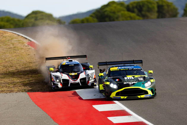 AUTO - MLC 2026 - PORTIMAO 09 IGLESIAS Louis (fra), DODDS Maxwell (gbr), ANS Motorsport, Ligier JS P325 - Toyota, LMP3, action 10 SAGER Philipp (aut), HASSE CLOT Valentin (fra), Racing Spirit of LÃ man, Aston Martin Vantage AMR GT3 Evo, GT3, action crash during the 6th round of the 2026 Michelin Le Mans Cup on the Autodromo Internacional do Algarve from October 8 to 10, 2026 in Portimao, Portugal - Copyright: xJoaoxFilipex
