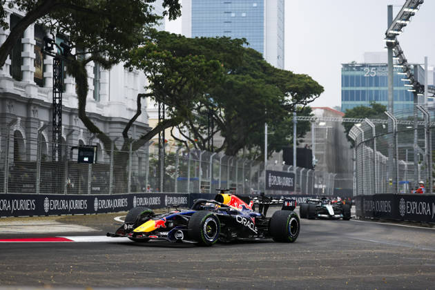 F1 - SINGAPORE GRAND PRIX 2026 03 VERSTAPPEN Max (nld), Red Bull Racing Ford RB22, action, rain, pluie, during the 2026 Formula 1 Singapore Grand Prix, 17th round of the 2026 Formula One World Championship, WM, Weltmeisterschaft from October 9 to 11, 2026 on the Marina Bay Street Circuit, in Singapore, Singapore - SingaporeSingapore Copyright: xDPPIx