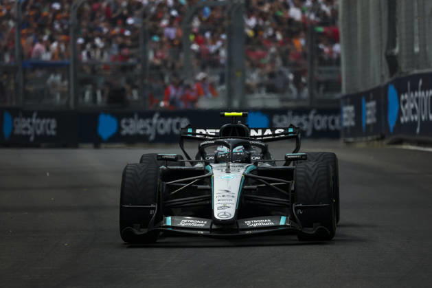F1 - SINGAPORE GRAND PRIX 2026 12 KIMI ANTONELLI Andrea (ita), Mercedes AMG F1 Team W17, action during the 2026 Formula 1 Singapore Grand Prix, 17th round of the 2026 Formula One World Championship, WM, Weltmeisterschaft from October 9 to 11, 2026 on the Marina Bay Street Circuit, in Singapore, Singapore - SingaporeSingapore  Copyright: xDPPIx