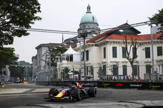 F1 - SINGAPORE GRAND PRIX 2026 03 VERSTAPPEN Max (nld), Red Bull Racing Ford RB22, action, rain, pluie, during the 2026 Formula 1 Singapore Grand Prix, 17th round of the 2026 Formula One World Championship, WM, Weltmeisterschaft from October 9 to 11, 2026 on the Marina Bay Street Circuit, in Singapore, Singapore - SingaporeSingapore Copyright: xDPPIx