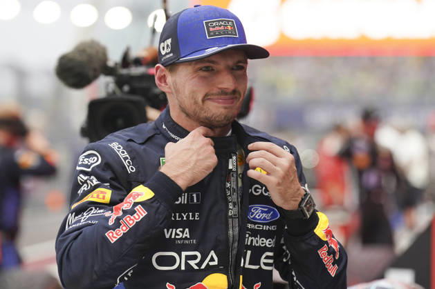 FORMULA 1 SINGAPORE AIRLINES SINGAPORE GRAND PRIX 2026 Max Verstappen (NED) 3 Red Bull Racing in parc ferme after winning the Sprint Race during the Formula 1 Singapore Airlines Singapore Grand Prix 2026, Round 17 of the 2026 Formula 1 World Championship, WM, Weltmeisterschaft from 9th - 11th October 2026 at the Marina Bay Street Circuit, Singapore. Credit: Robbie Hoad Every Second Media Editorial use only. All images are copyright Every Second Media Limited. No images may be reproduced without prior permission. Copyright: xIMAGO EveryxSecondxMediax ESM-2203-0504 RobbiexHoadx xEveryxSecondxMediax