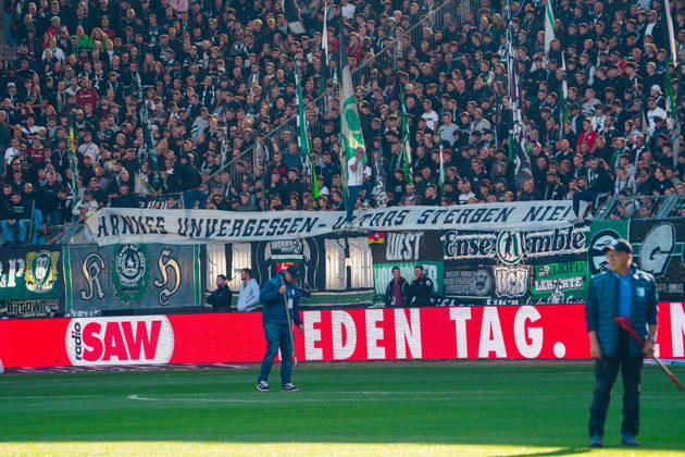 Deutschland: Fussball 2. Bundesliga 2026 2027, 7. Spieltag - 1. FC Magdeburg vs Hannover 96 - Avnet Arena (Magdeburg): Zuschauer, Fans, Tribüne...horeographie, Fanchoreo, Copyright: xAymanxAlahmedx