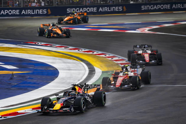 F1 - SINGAPORE GRAND PRIX 2026 03 VERSTAPPEN Max (nld), Red Bull Racing Ford RB22, action during the 2026 Formula 1 Singapore Grand Prix, 17th round of the 2026 Formula One World Championship, WM, Weltmeisterschaft from October 9 to 11, 2026 on the Marina Bay Street Circuit, in Singapore, Singapore - SingaporeSingapore  Copyright: xJulienxDelfossex