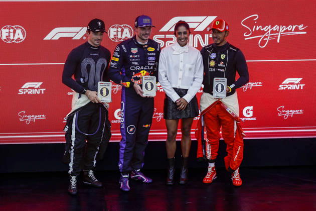 F1 - SINGAPORE GRAND PRIX 2026 LECLERC Charles (mco), Scuderia Ferrari SF-26, VERSTAPPEN Max (nld), Red Bull Racing Ford RB22, HAMILTON Lewis (gbr), Scuderia Ferrari SF-26, portrait during the 2026 Formula 1 Singapore Grand Prix, 17th round of the 2026 Formula One World Championship, WM, Weltmeisterschaft from October 9 to 11, 2026 on the Marina Bay Street Circuit, in Singapore, Singapore - SingaporeSingapore Copyright: xJulienxDelfossex