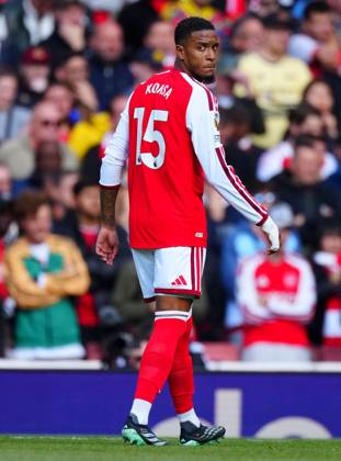 Ezri Konsa of Arsenal Arsenal v Leeds United, Premier League, Football, Emirates Stadium, London, UK - 10 Oct 2026London Emirates Stadium United Kingdom EDITORIAL USE ONLY No use with unauthorised audio, video, data, fixture lists, club league logos or live services. Online in-match use limited to 120 images, no video emulation. No use in betting, games or single club league player publications.  Copyright: xJavierxGarcia Shutterstockx 17204400n