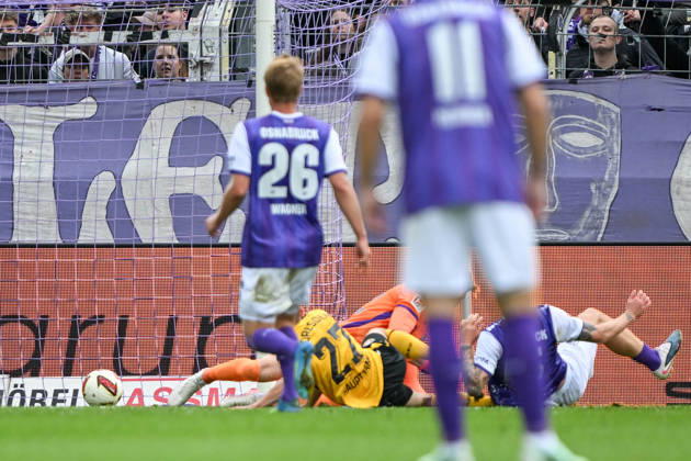 2. Bundesliga - 26 27 - VfL Osnabrück - Dynamo Dresden am 10.10.2026 an der Bremer Brücke in Osnabrück Tor zum 0:1. Torschuetze Torschütze Niklas Hauptmann (Dresden) mit dem Treffer zum 0:1
