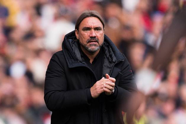 Leeds United Manager Daniel Farke claps his players Arsenal v Leeds United, Premier League, Football, Emirates Stadium, London, UK - 10 Oct 2026London Emirates Stadium United Kingdom EDITORIAL USE ONLY No use with unauthorised audio, video, data, fixture lists, club league logos or live services. Online in-match use limited to 120 images, no video emulation. No use in betting, games or single club league player publications.  Copyright: xWiredxPhotos Shutterstockx 17204325w