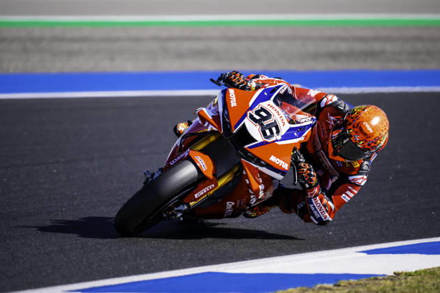 October 10, 2026, Cascais, Lisbon, Portugal: Jake Dixon of Honda HRC in action during the Superpole of the FIM Superbike World Championship, WM, Weltmeisterschaft at Circuito Estoril on October 10, 2026 in Cascais, Portugal. Cascais Portugal - ZUMAr200 20261010_zsp_r200_020 Copyright: xNunoxReisinhox