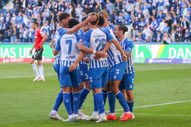 10.10.2026, xgox, Fussball - 2.Bundesliga 1.FC Magdeburg - Hannover 96 emspor, v.l. Jubel nach dem 2:0 durch Emmanuel Iyoha (Magdeburg, 8) (DFL DFB REGULATIONS PROHIBIT ANY USE OF PHOTOGRAPHS as IMAGE SEQUENCES and or QUASI-VIDEO) Magdeburg