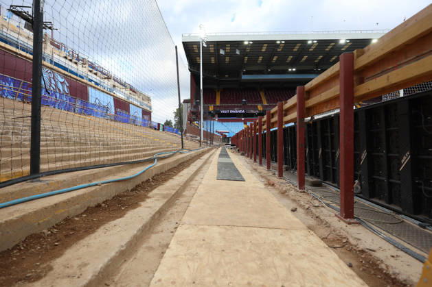 Aston Villa v Brentford, Premier League A general view of the partially demolished North Stand inside Villa Park before the Aston Villa v Brentford Premier League match at Villa Park, Birmingham, England on 10 October 2026 Credit: Ryan Crockett Every Second Media Editorial use only. All images are copyright Every Second Media Limited. No images may be reproduced without prior permission. All rights reserved. Premier League and Football League images are subject to licensing agreements with Football DataCo Limited. see https: www.football-dataco.com Copyright: xIMAGO EveryxSecondxMediax ESM-2212-0011 RyanxCrockettx xEveryxSecondxMediax