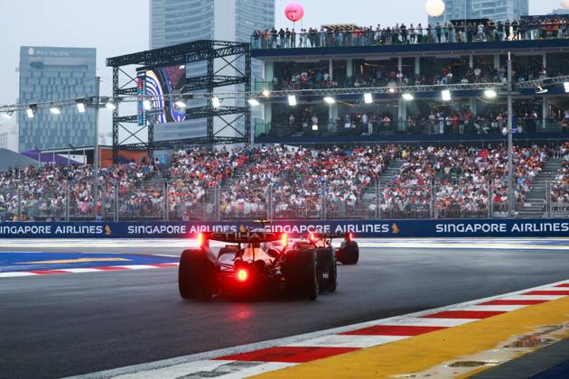 01 NORRIS Lando (gbr), McLaren F1 Team MCL40, action 81 PIASTRI Oscar (aus), McLaren F1 Team MCL40, action F1 GP 17 Singapore 2026 F1 GP 17 Singapore 2026 81 PIASTRI Oscar (aus), McLaren F1 Team MCL40, action F1 GP 17 Singapore 2026 Singapore