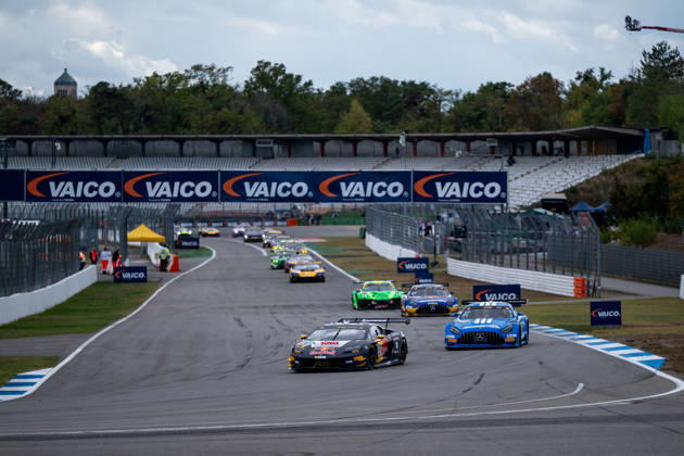DTM, 15. + 16. Rennen Hockenheim 2026 130 Lamborghini Temerario GT3, ABT Sportsline: Luca Engstler, 22 Mercedes-AMG GT3 EVO, Landgraf Motorsport: Lucas Auer - picture by Gruppe C Photography Sachsenring Hockenheimring Baden-Württemberg Germany Copyright: xGruppexCxPhotographyx