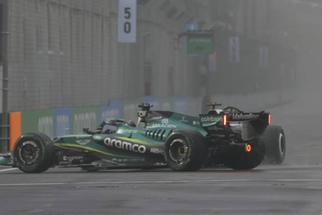 October 10, 2026, Singapore, Tamilnadu, Singapore: George Russell of Mercedes and Sergio Perez of Cadillac collide during the sprint on Saturday 10th October , Singapore Grand Prix 2026, Marina Bay Street Circuit. Formula 1: Singapore Grand Prix 2026 - ZUMAc251 20261010_znp_c251_017 Copyright: xVikramxChandrasekarx