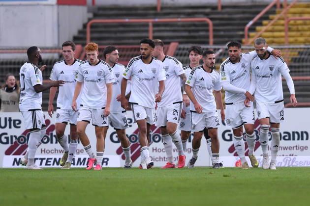 Fußball Regionalliga West 12. Spieltag Rot-Weiß Oberhausen - 1. FC Bocholt am 10.10.2026 im Stadion Niederrhein in Oberhausen Torjubel zum 1:1 durch Dominik Lanius ( Bocholt )