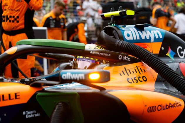 NORRIS Lando (gbr), McLaren F1 Team MCL40, portrait F1 GP 17 Singapore 2026 NORRIS Lando (gbr), McLaren F1 Team MCL40, portrait F1 GP 17 Singapore 2026 F1 GP 17 Singapore 2026 81 PIASTRI Oscar (aus), McLaren F1 Team MCL40, action F1 GP 17 Singapore 2026 Singapore