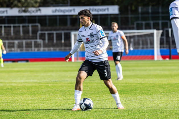 SSV Ulm 1846 Fußball vs. Eintracht Frankfurt II, Fussball, Regionalliga Südwest, 11. Spieltag, Donaustadion Ulm 10.10.26 Alexandre Azevedo (SSV Ulm 1846 Fußball, 03) SSV Ulm 1846 Fußball vs. Eintracht Frankfurt II, Fussball, Regionalliga Südwest, 11. Spieltag, Donaustadion Ulm 10.10.26 Foto: Lucca Fundel Ulm Donaustadion Baden-Württemberg Deutschland