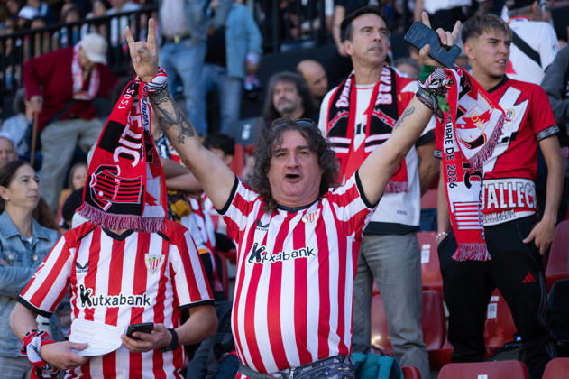 ESP: LaLiga EA Sports Rayo Vallecano v Athletic Club fan of athletic during LaLiga EA Sports between Rayo Vallecano v Athletic Club played at Vallecas Stadium in Madrid on October 10, 2026 in Spain Spain Futbol Copyright: xAgenciaxLOFx