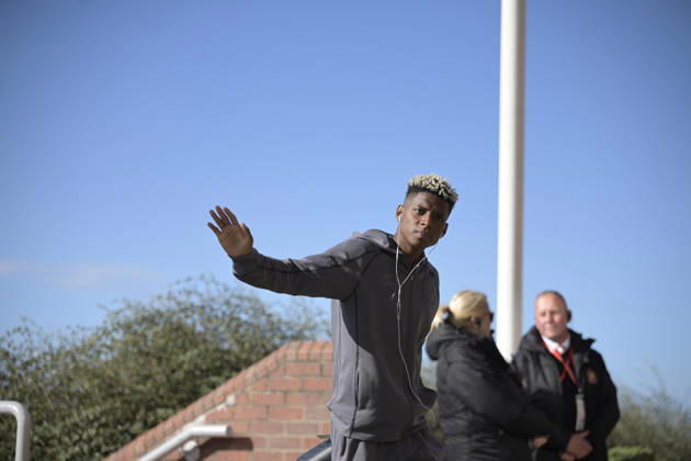 Sunderland v Brighton, Premier League, Football, Stadium Of Light, Sunderland UK - 10 Oct 2026 Sunderland arriving pre match Sunderland Stadium Of Light Tyne and Wear UK, UK NEWSPAPERS OUT Copyright: xAdamxCookx