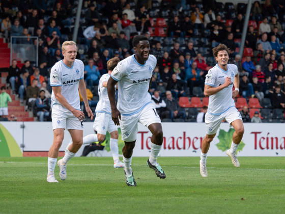 TOR zum 1:2 durch Oluwaseun Ogbemudia (SV Waldhof Mannheim, 14) in der Mitte, Jubel Freude Emotion Teamjubel Gestik Geste GER, Fussball, SG Sonnenhof Grossaspach vs. SV Waldhof Mannheim, 3. Liga, 8. Spieltag, Aspach, Saison 2026 2027, 10.10.2026 GER, Fussball, SG Sonnenhof Grossaspach vs. SV Waldhof Mannheim, 3. Liga, 8. Spieltag, Aspach, Saison 2026 2027, 10.10.2026 Aspach Copyright: xCarstenxSchweringx EP_CSG